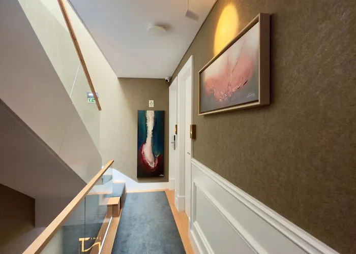 ゲストハウス Timeless - Old 4*