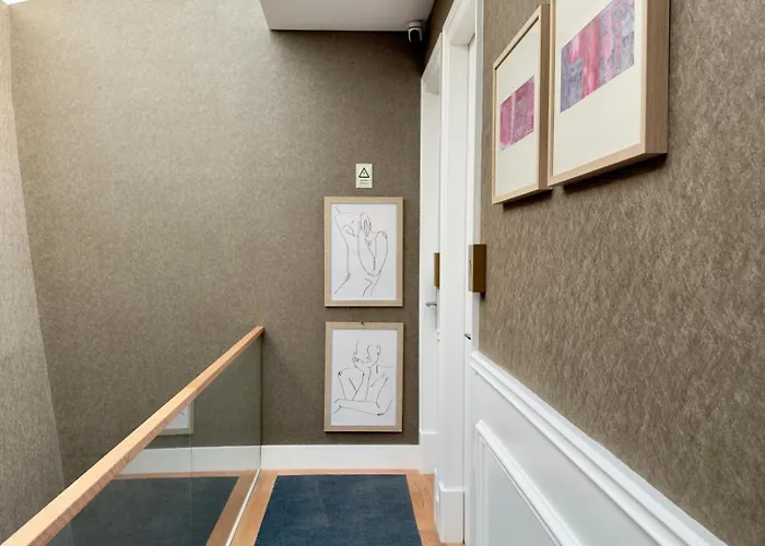 Timeless - Old ゲストハウス 4*