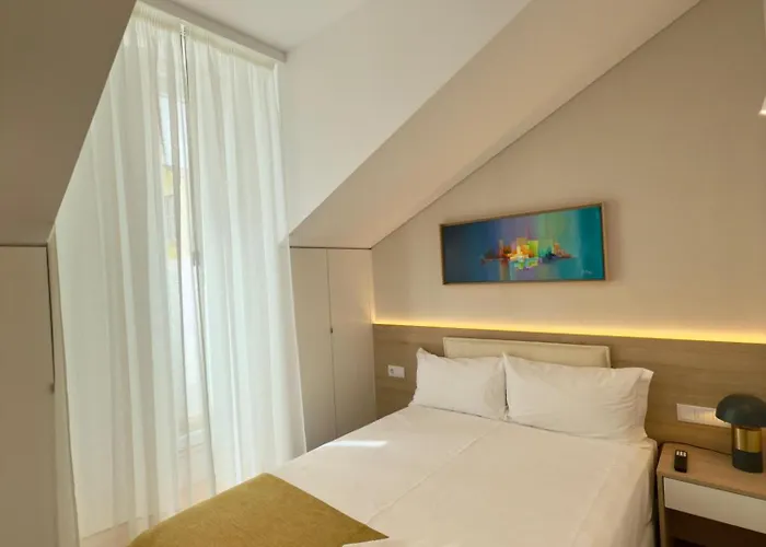 ゲストハウス Timeless - Old 4*