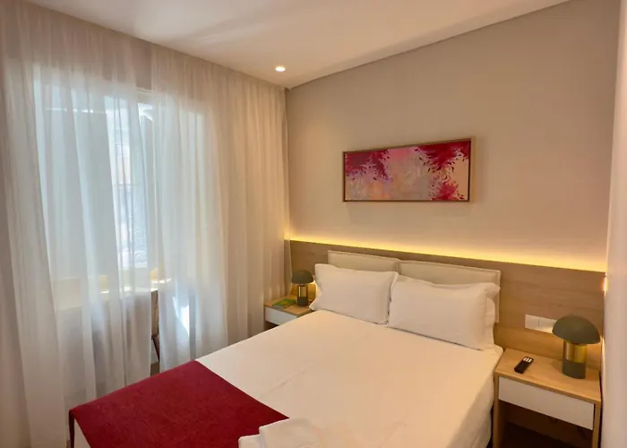 ゲストハウス Timeless - Old 4*